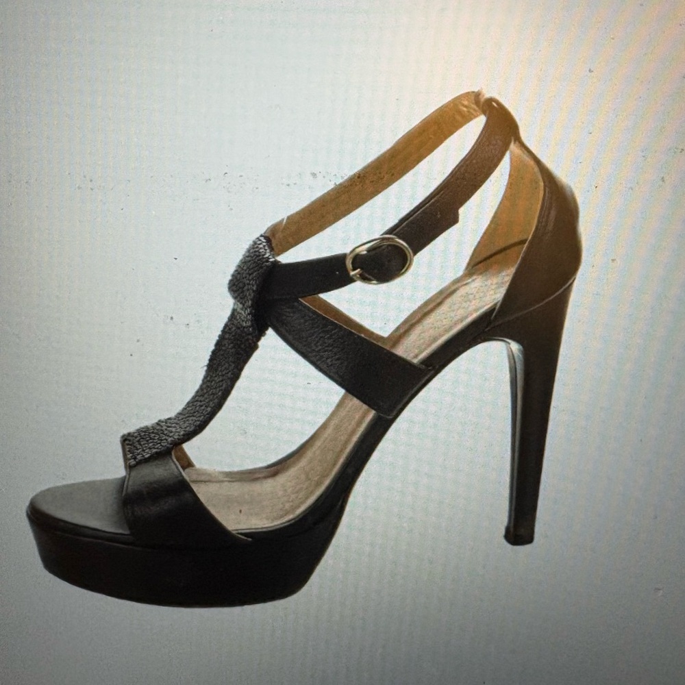 Anya Hindmark T-Strap Sandals/Made in Spain